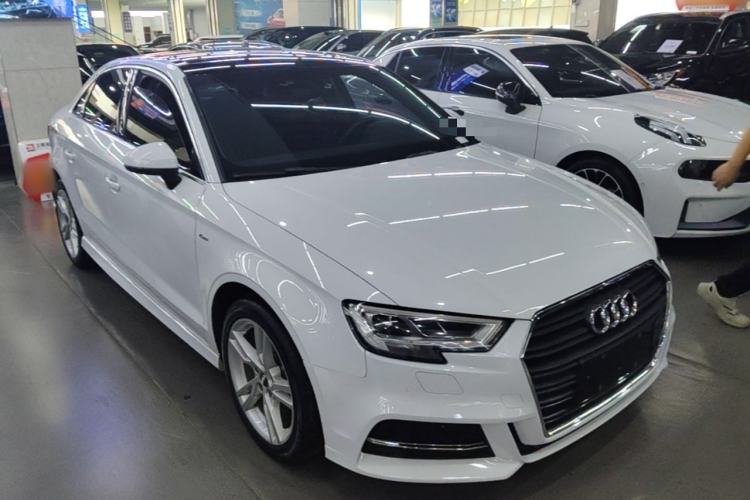 Used Audi A3 2019 Limousine 35 TFSI Fashion Edition China V standard Front Right 45 Deg
