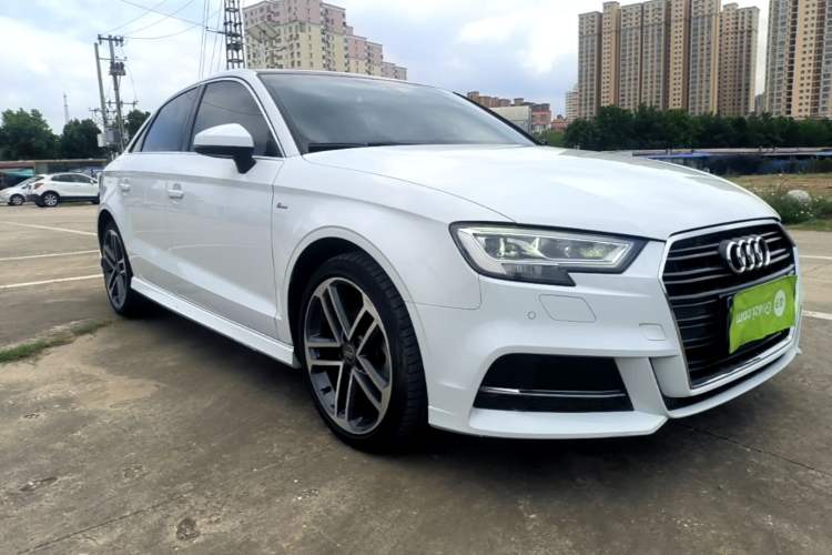Used Audi A3 2019 Limousine 35 TFSI Sport Edition China V Emission Standard Front Right 45 Deg