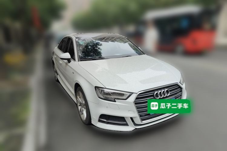 Used Audi A3 2019 Limousine 35 TFSI Fashion Edition China VI Emission Standard Front Right 45 Deg
