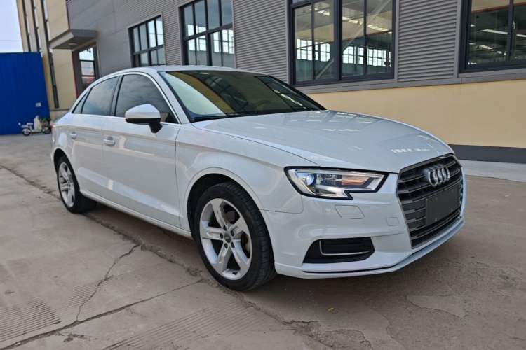 Used Audi A3 2019 Limousine 35 TFSI Ambition China VI Front Right 45 Deg