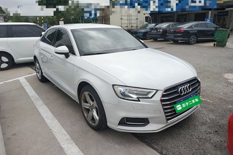 Used Audi A3 2019 Limousine 35 TFSI Ambition China VI Front Right 45 Deg