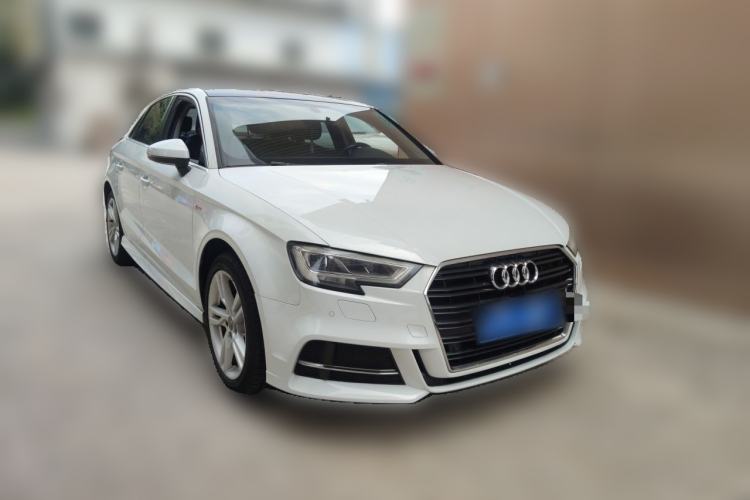 Used Audi A3 2019 Limousine 35 TFSI Fashion Edition China VI Emission Standard Front Right 45 Deg