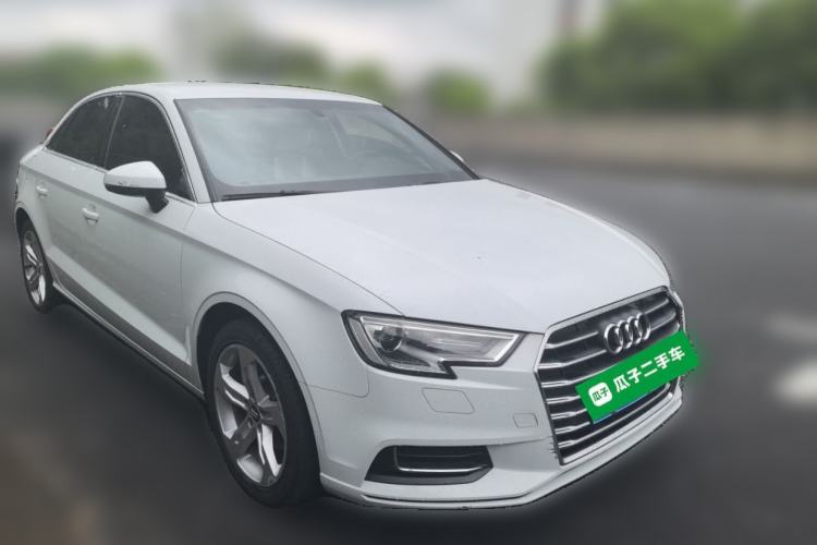 Used Audi A3 2019 Limousine 35 TFSI Ambition China VI Front Right 45 Deg