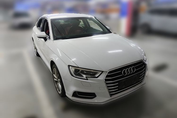Used Audi A3 2019 Limousine 35 TFSI Ambition China VI Front Right 45 Deg