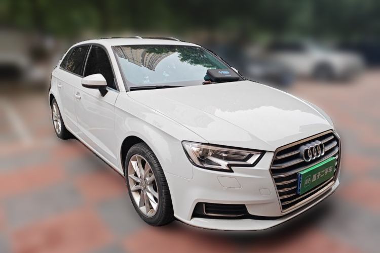 Used Audi A3 2019 Sportback 35 TFSI Ambition China VI Front Right 45 Deg