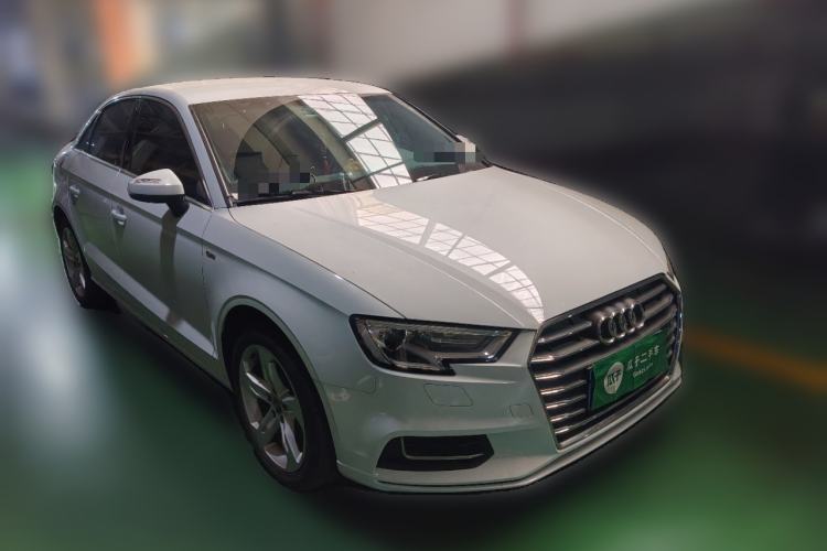 Used Audi A3 2019 Limousine 35 TFSI Ambition China VI Front Right 45 Deg