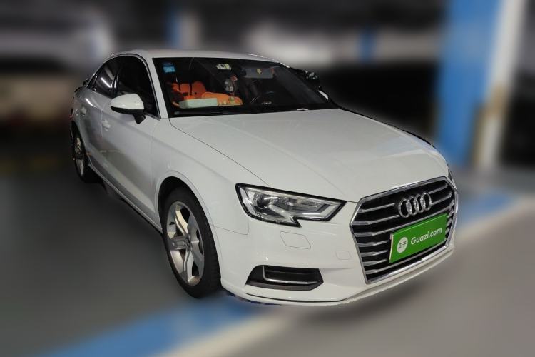 Used Audi A3 2019 Limousine 35 TFSI Ambition China VI Front Right 45 Deg