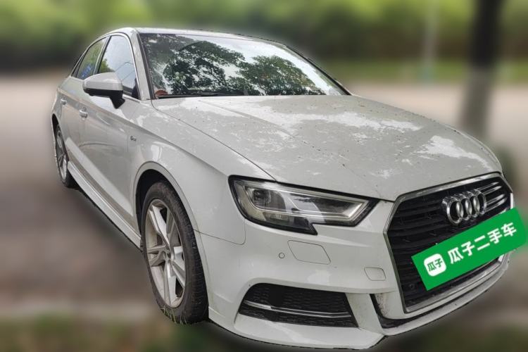 Used Audi A3 2019 Limousine 35 TFSI Fashion Edition China VI Emission Standard Front Right 45 Deg