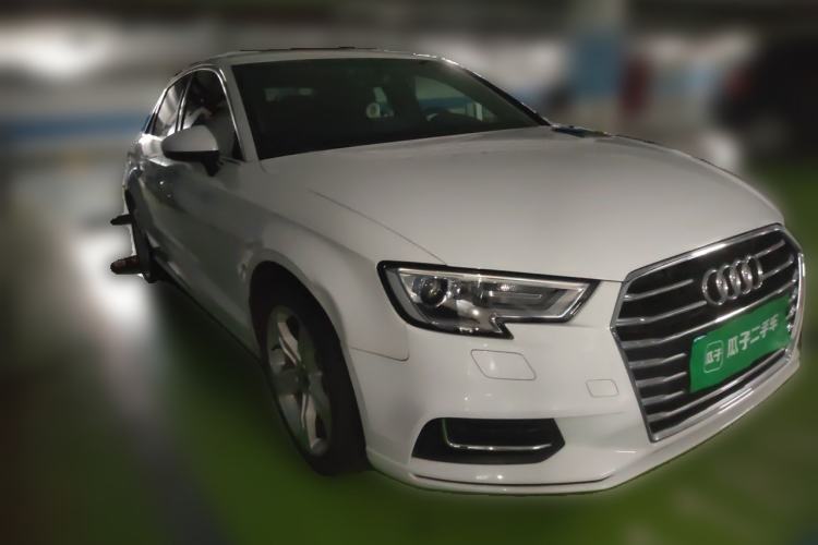 Used Audi A3 2019 Limousine 35 TFSI Ambition China VI Front Right 45 Deg