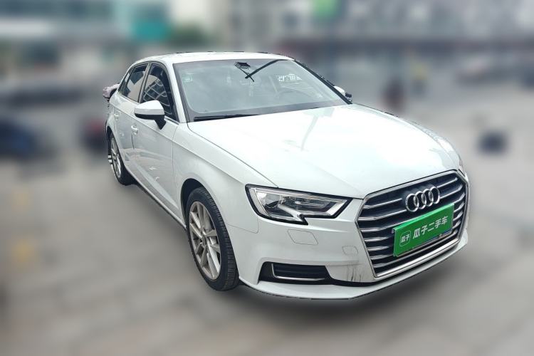 Used Audi A3 2019 Sportback 35 TFSI Ambition China VI Front Right 45 Deg