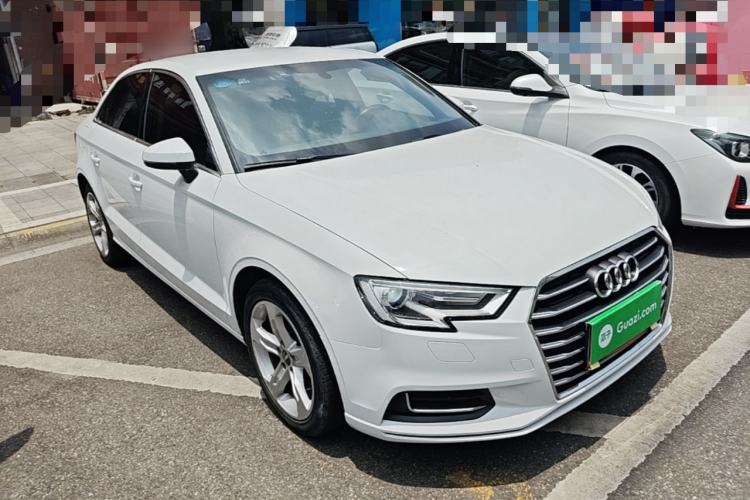 Used Audi A3 2019 Limousine 35 TFSI Ambition China VI Front Right 45 Deg