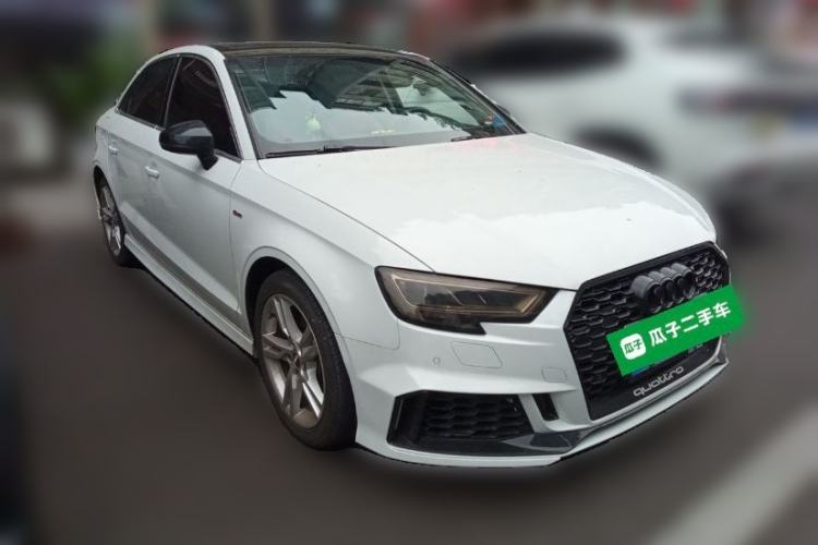Used Audi A3 2019 Limousine 35 TFSI Ambition China VI Front Right 45 Deg