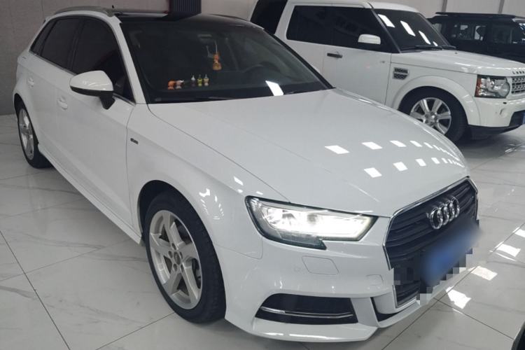 Used Audi A3 2019 Sportback 35 TFSI Fashion Edition China VI Emission Standard Front Right 45 Deg