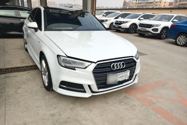 Used Audi A3 2019 Limousine 35 TFSI Fashion Edition China V standard Front Right 45 Deg