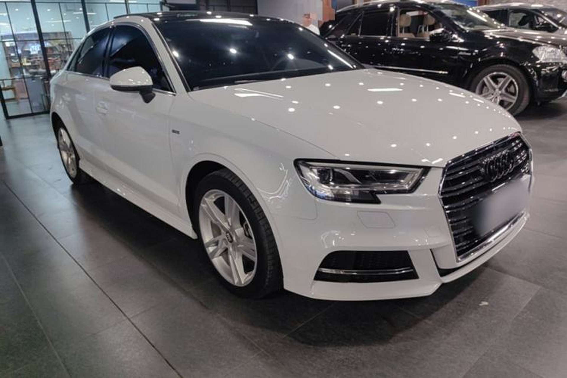 Used Audi A3 2019 Limousine 35 TFSI Fashion Edition China VI Emission Standard Front Right 45 Deg
