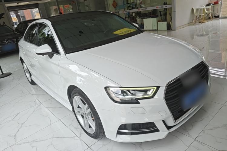 Used Audi A3 2019 Limousine 35 TFSI Fashion Edition China VI Emission Standard Front Right 45 Deg