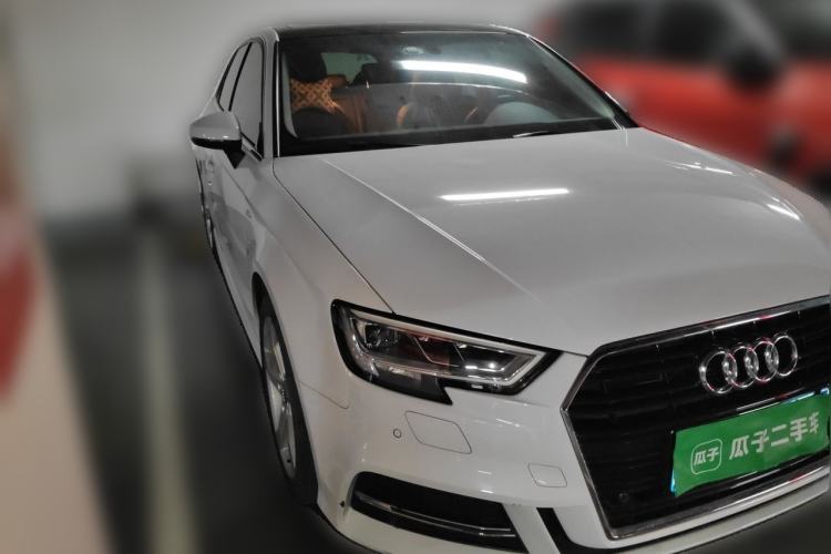 Used Audi A3 2019 Sportback 35 TFSI Fashion Edition China VI Emission Standard Front Right 45 Deg