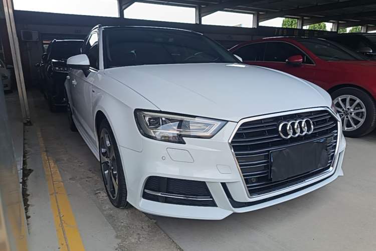 Used Audi A3 2019 Sportback 35 TFSI Sporty Version China VI Front Right 45 Deg