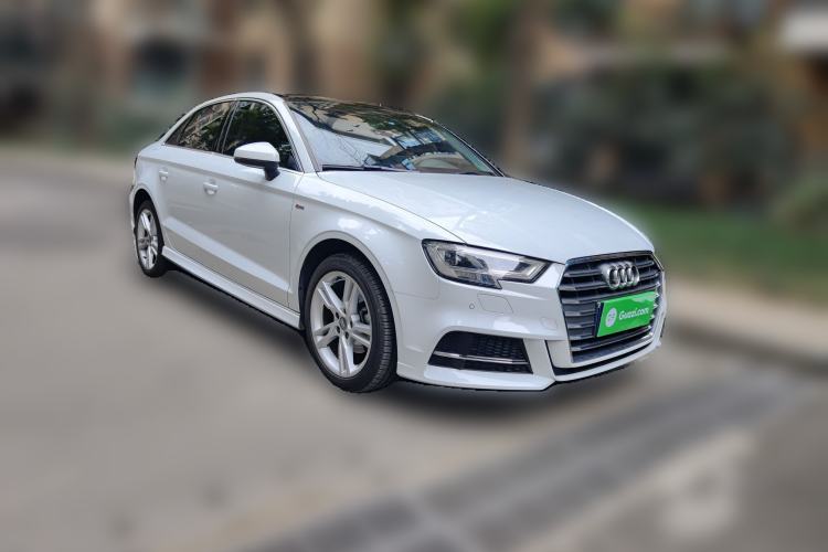Used Audi A3 2019 Limousine 35 TFSI Fashion Edition China VI Emission Standard Front Right 45 Deg