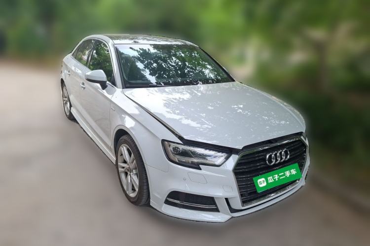 Used Audi A3 2019 Limousine 35 TFSI Fashion Edition China VI Emission Standard Front Right 45 Deg