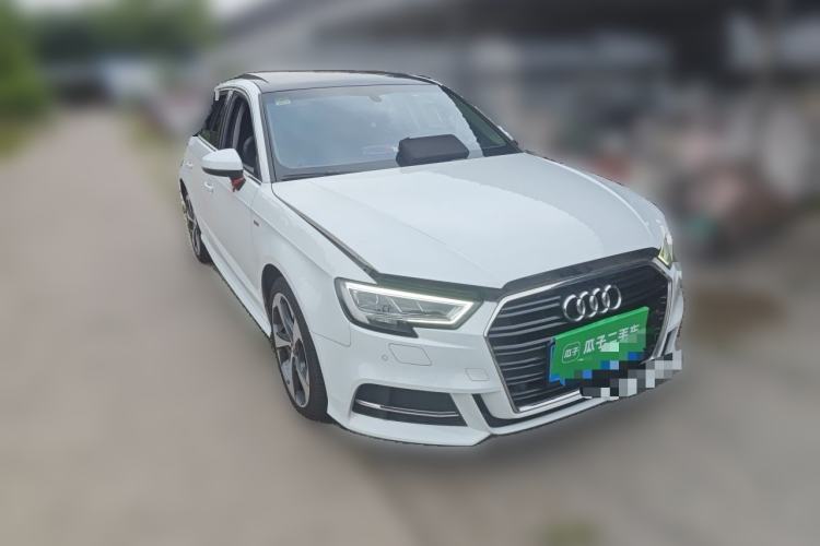 Used Audi A3 2019 Sportback 35 TFSI Fashion Edition China VI Emission Standard Front Right 45 Deg