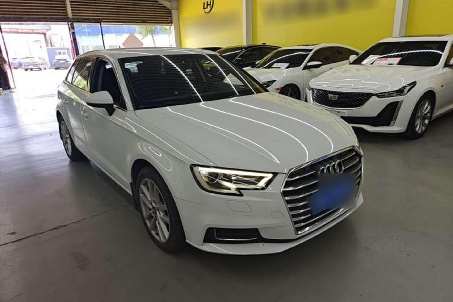 Used Audi A3 2019 Sportback 35 TFSI Ambition China VI Front Right 45 Deg