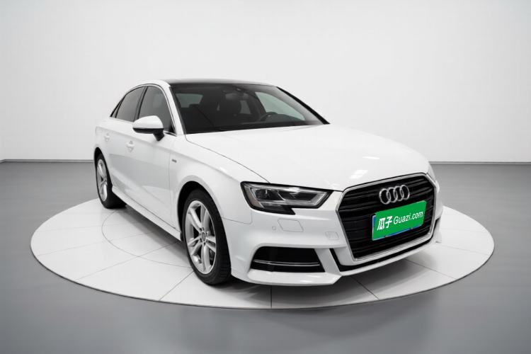 Used Audi A3 2019 Limousine 35 TFSI Fashion Edition China V standard Front Right 45 Deg