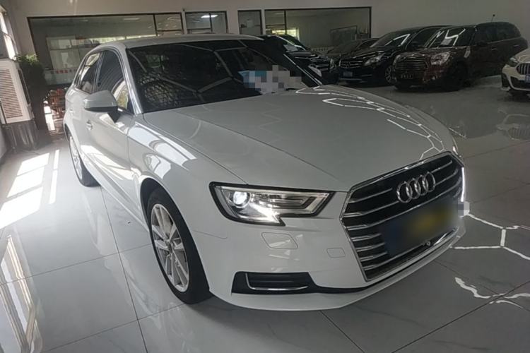 Used Audi A3 2019 Sportback 35 TFSI Ambition China VI Front Right 45 Deg