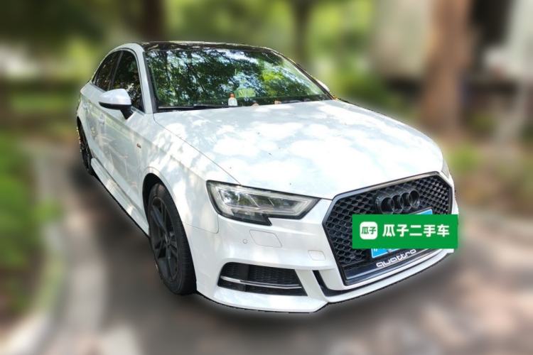 Used Audi A3 2019 Limousine 35 TFSI Fashion Edition China VI Emission Standard Front Right 45 Deg