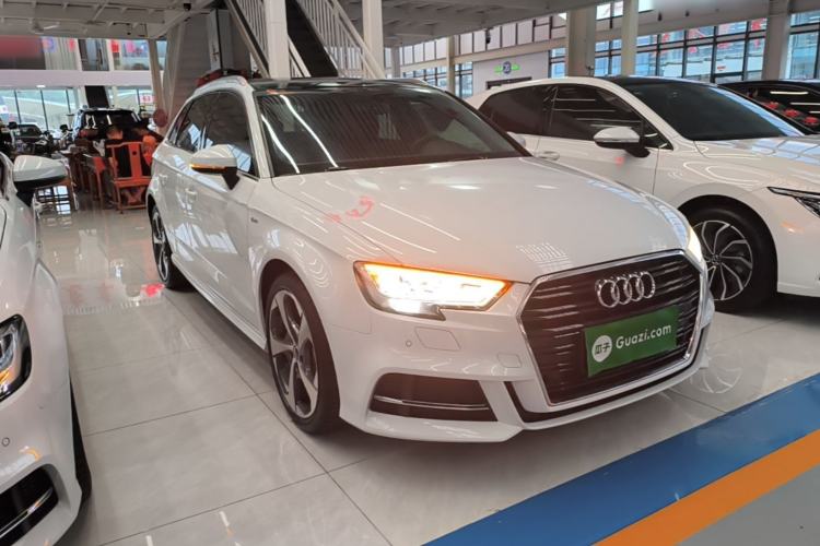 Used Audi A3 2019 Sportback 35 TFSI Sporty Version China VI Front Right 45 Deg