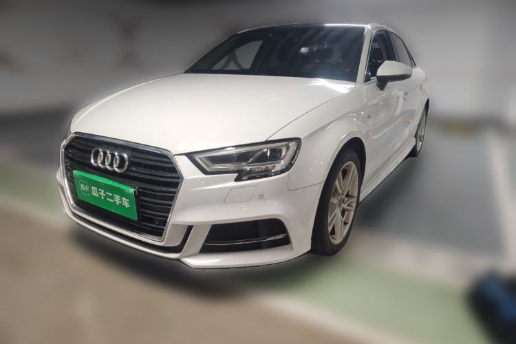 Audi A3 2019 Limousine 35 TFSI Fashion Edition China VI Emission Standard usado Guazi used car, China used car export, Used car for sale, Used cars, Cheapest cars for sale