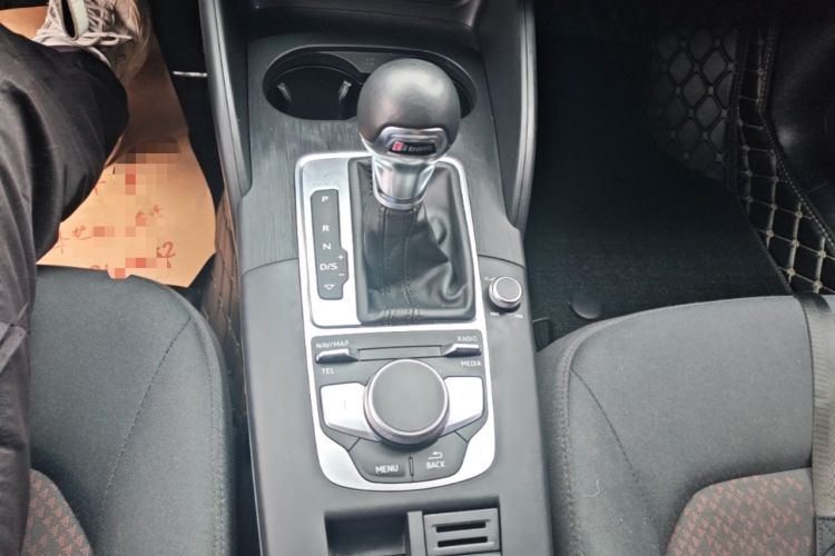Used Audi A3 2019 Limousine 35 TFSI Ambition China V Gear Lever