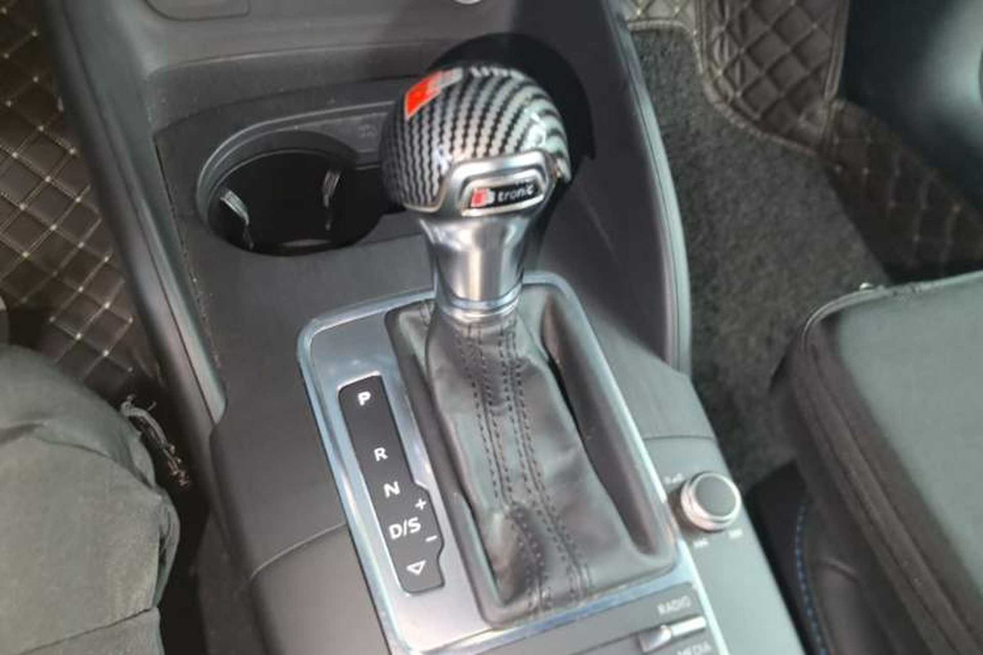 Used Audi A3 2019 Limousine 35 TFSI Fashion Edition China V standard Gear Lever