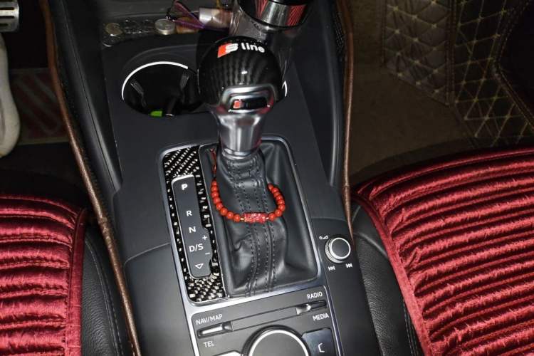 Used Audi A3 2019 Limousine 35 TFSI Style Version China V Emission Standard Gear Lever