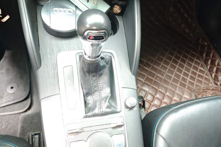 Used Audi A3 2019 Sportback 35 TFSI Fashion Edition China V Gear Lever