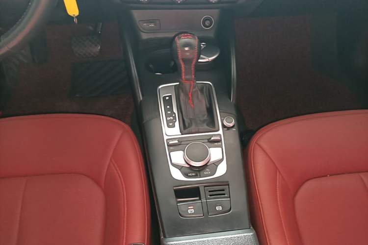 Used Audi A3 2019 Limousine 35 TFSI Ambition China VI Gear Lever