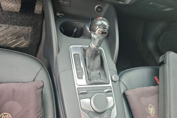 Used Audi A3 2019 Sportback 35 TFSI Fashion Edition China V Gear Lever