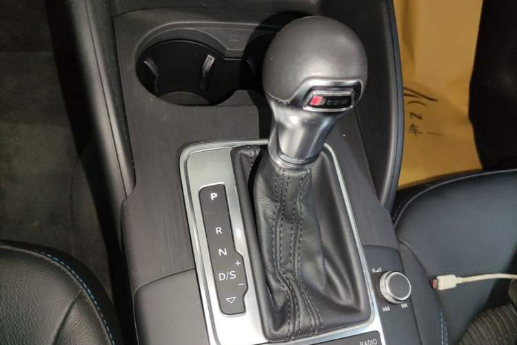 Used Audi A3 2019 Sportback 35 TFSI Fashion Edition China V Gear Lever