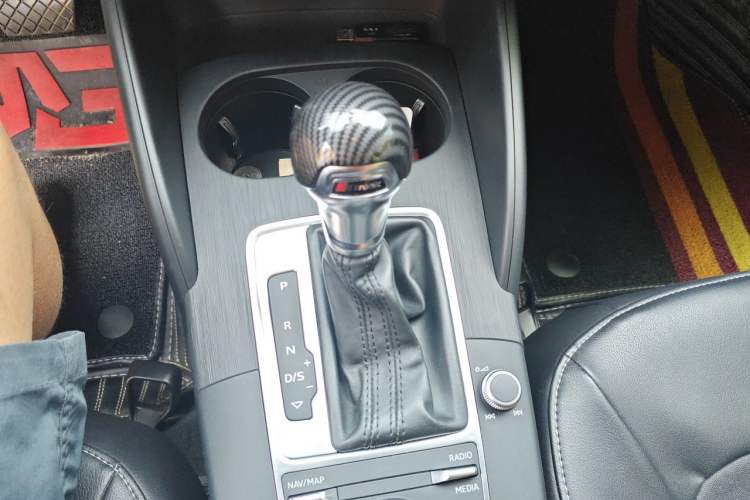 Used Audi A3 2019 Sportback 35 TFSI Ambition China VI Gear Lever