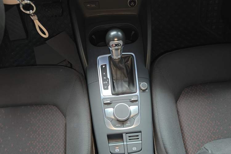 Used Audi A3 2019 Sportback 35 TFSI Ambition China V Gear Lever