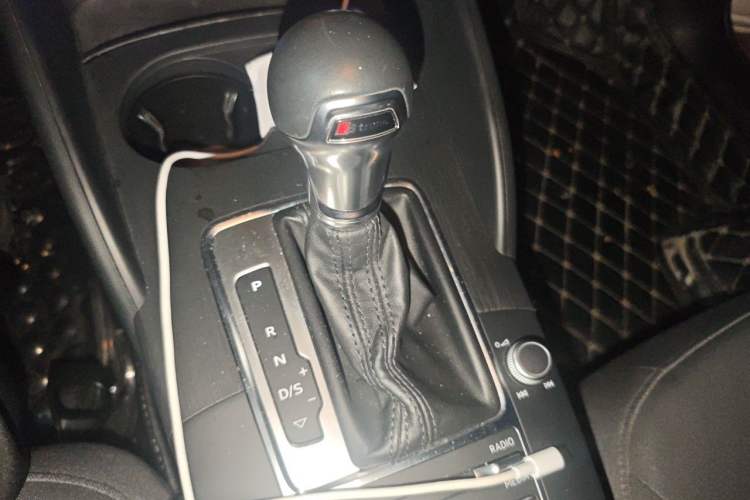 Used Audi A3 2019 Limousine 35 TFSI Ambition China VI Gear Lever