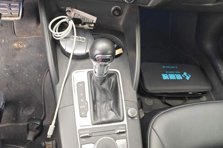 Used Audi A3 2019 Limousine 35 TFSI Ambition China VI Gear Lever