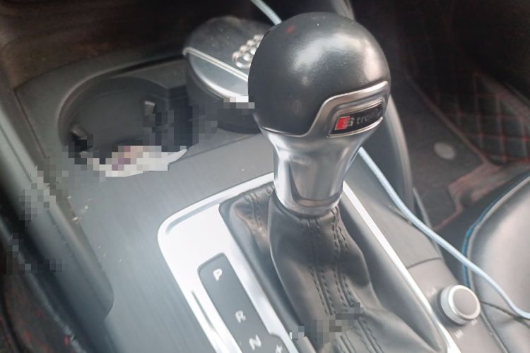 Used Audi A3 2019 Limousine 35 TFSI Fashion Edition China V standard Gear Lever