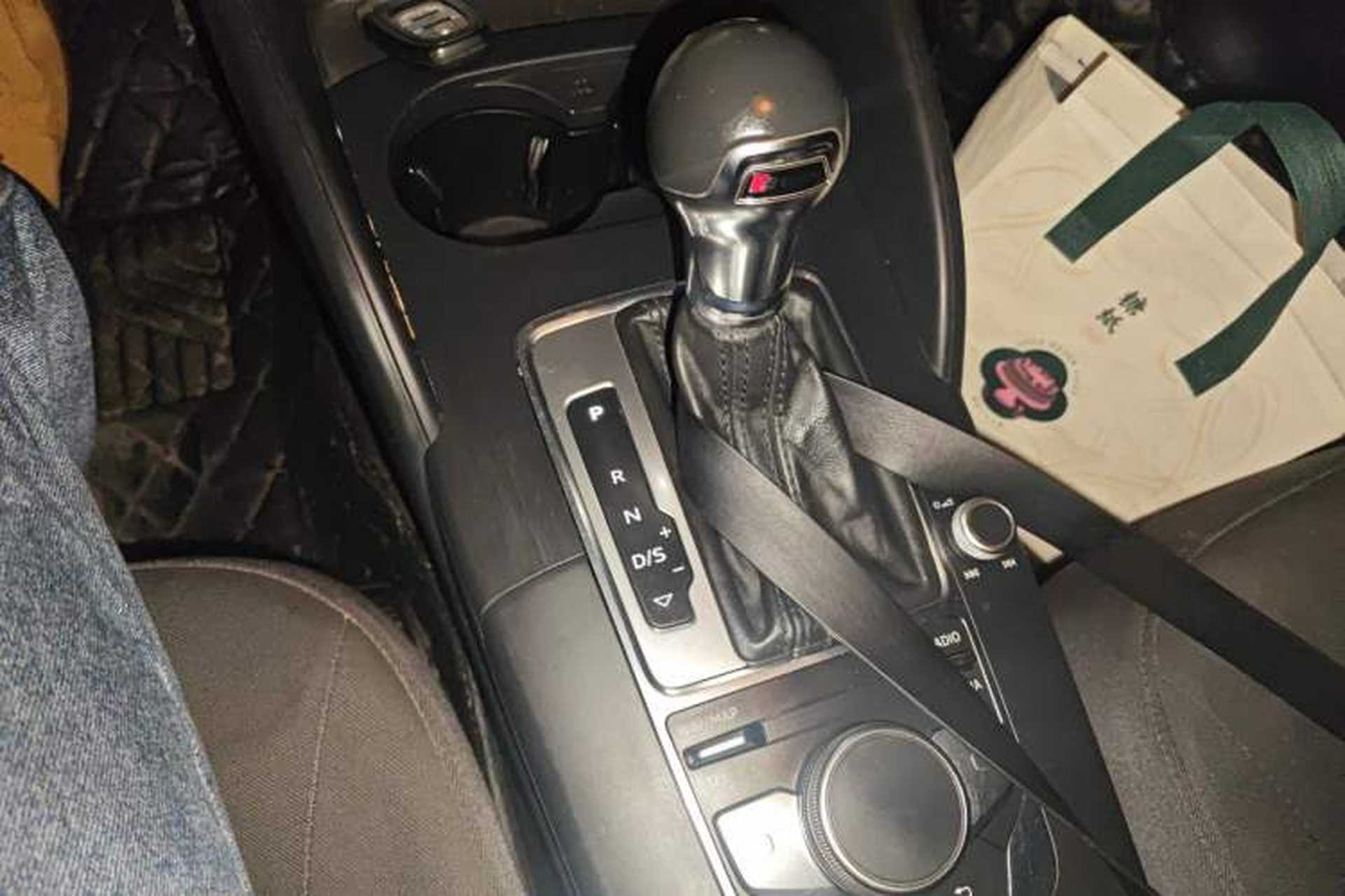 Used Audi A3 2019 Sportback 35 TFSI Ambition China VI Gear Lever