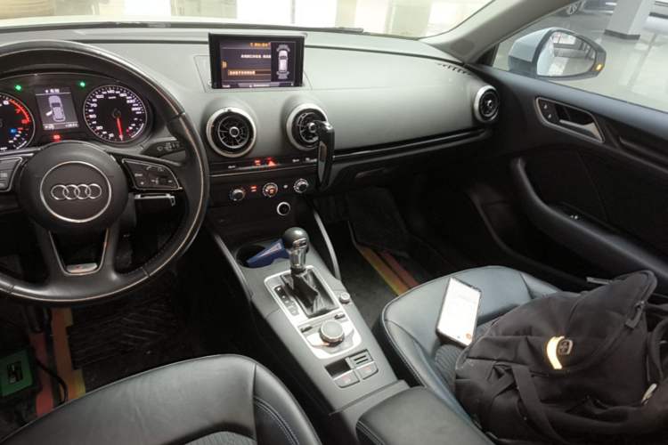 Used Audi A3 2019 Sportback 35 TFSI Fashion Edition China V Gear Lever