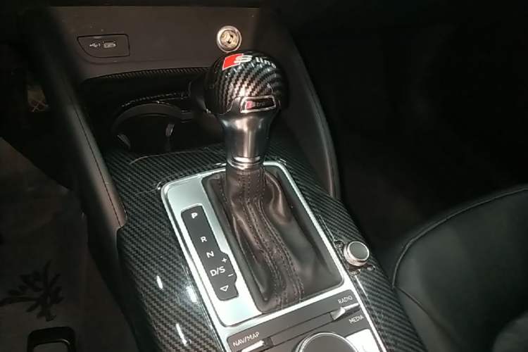Used Audi A3 2019 Limousine 35 TFSI Ambition China V Gear Lever