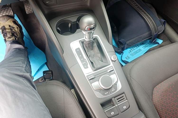 Used Audi A3 2019 Limousine 35 TFSI Ambition China VI Gear Lever