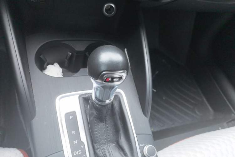 Used Audi A3 2019 Limousine 35 TFSI Ambition China VI Gear Lever