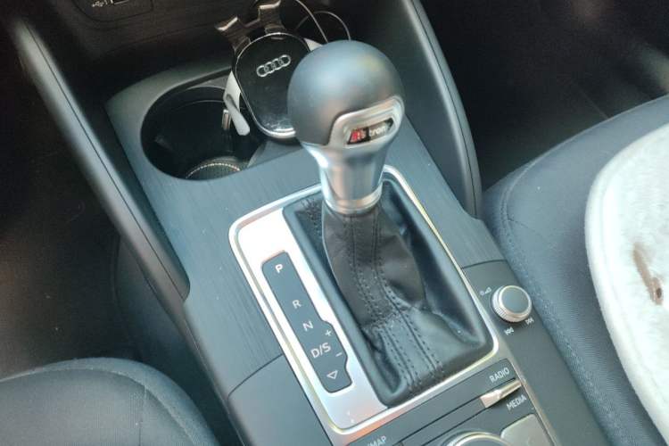 Used Audi A3 2019 Limousine 35 TFSI Ambition China V Gear Lever