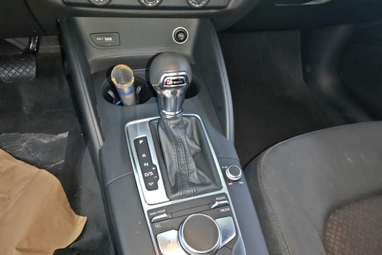 Used Audi A3 2019 Limousine 35 TFSI Ambition China V Gear Lever